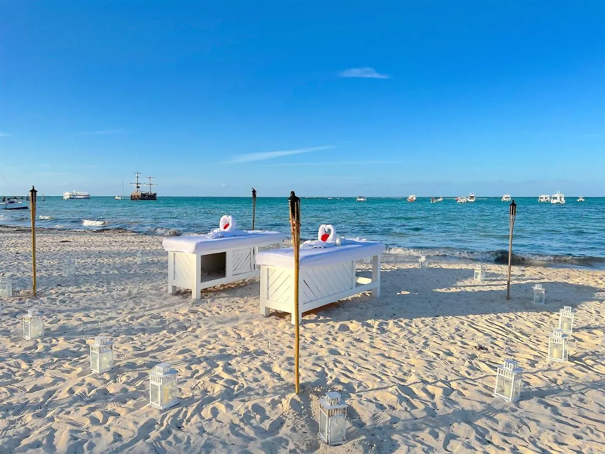Hotel Deluxe Villas Bavaro Beach & Spa - Best Price For Long Term Vacation Rental Punta Cana